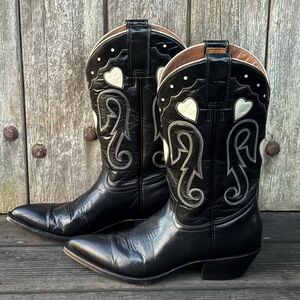 Rare Vintage Montana 🤍 Heart Inlay Women's Cowboy
Boots